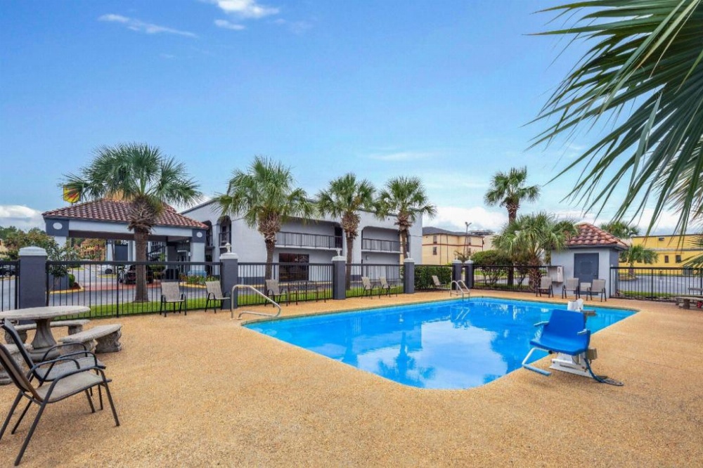 Baymont by Wyndham Mobile/Tillmans Corner Main image